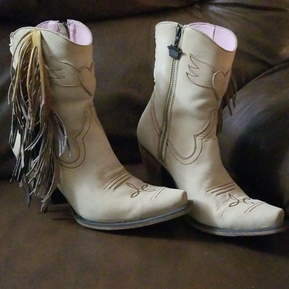 SPIRIT ANIMAL COWBOY BOOTS